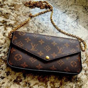 Super cute date night purse